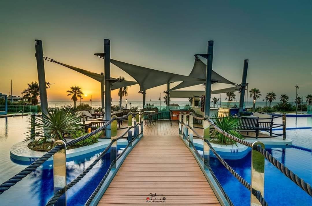 Apartamento Sea Senses Frente Al Mar Torrevieja Buitenkant foto
