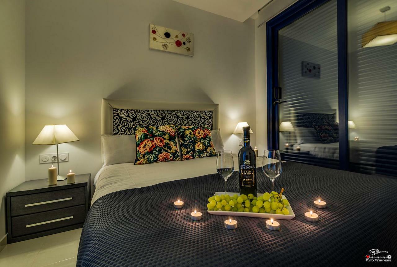 Apartamento Sea Senses Frente Al Mar Torrevieja Buitenkant foto
